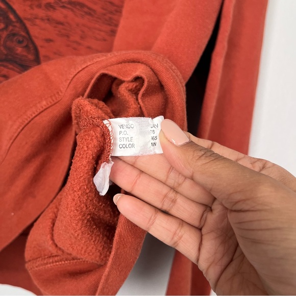 Magellan Mens Long Sleeve Crew Neck Sweater Red Orange Fish XL Vintage - Picture 4 of 8